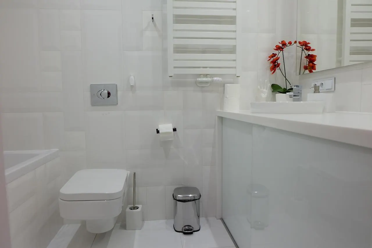 Black & White Krakow Apartment